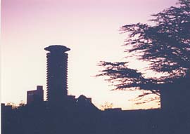 ナイロビの夜明け